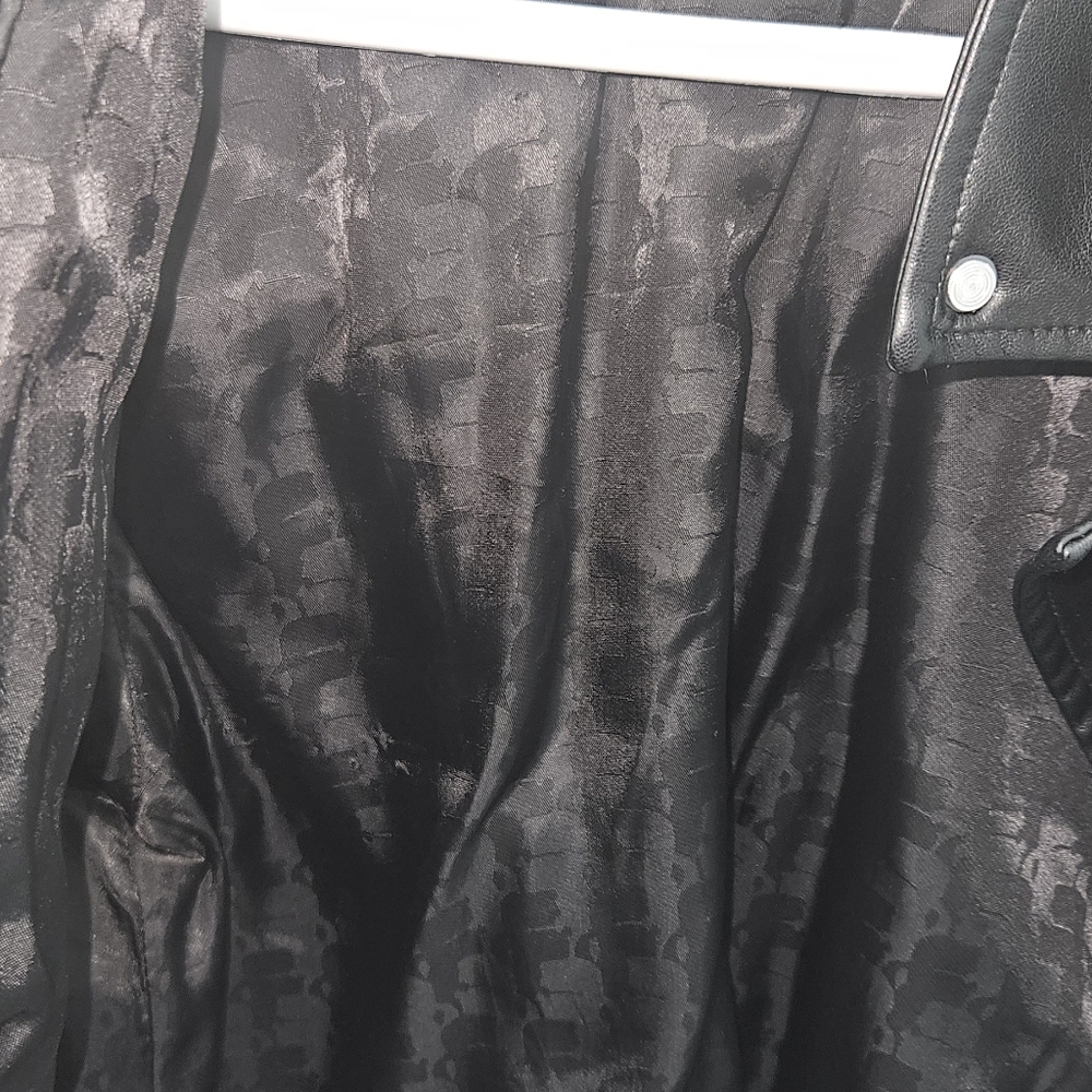 Jacket - Picture 4 of 5